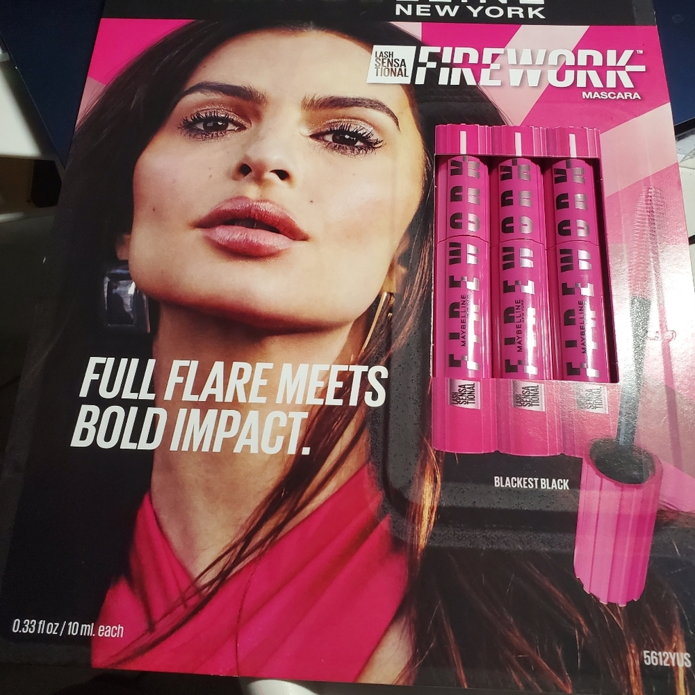 Maybelline New York Blackest Black Mascara Set